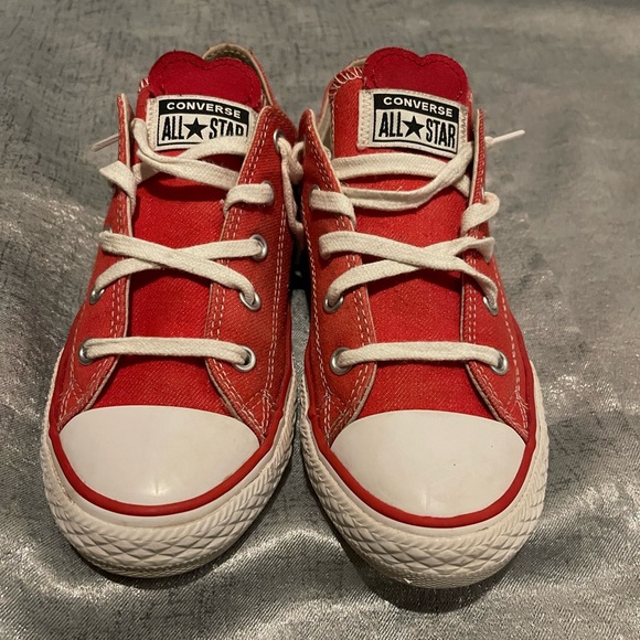 Converse Shoes - Rare Red Heart Converse size 3Y